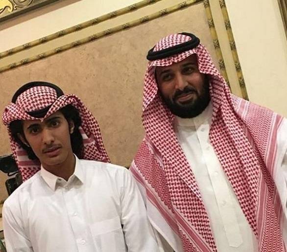 فيديو وصور| هذا هو شبيه وزير الدفاع السعودي !