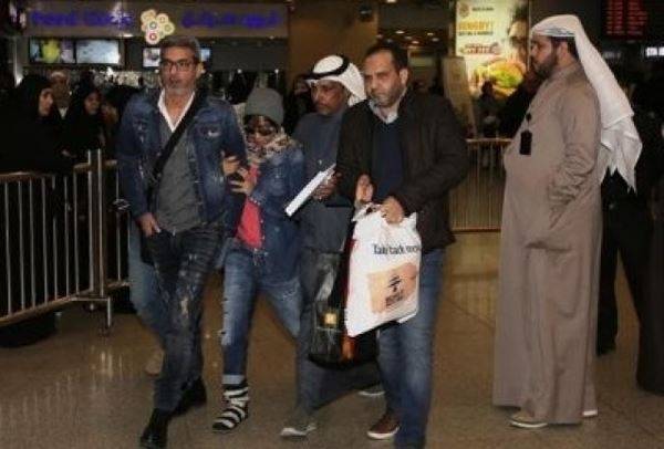 هذا هو شكل شيرين التي حاولت اخفاءه في مطار الكويت