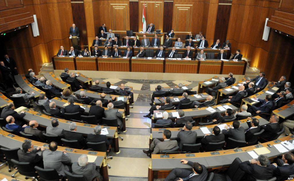 بين "المناصفة" و"المثالثة" من سيربح؟