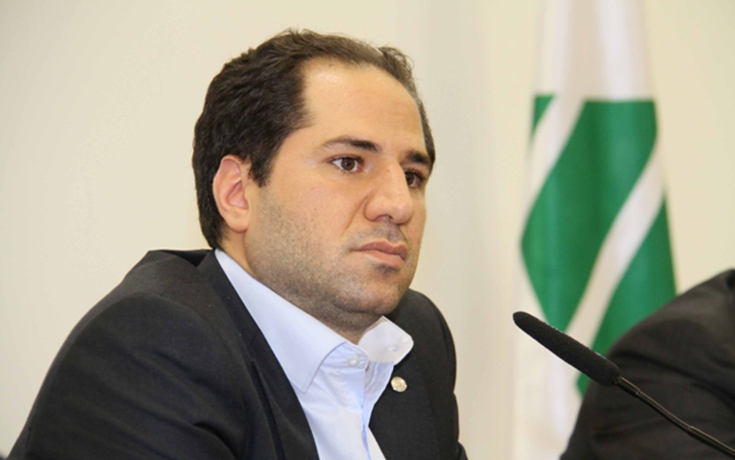 سامي الجميل مستاء وغاضب...
