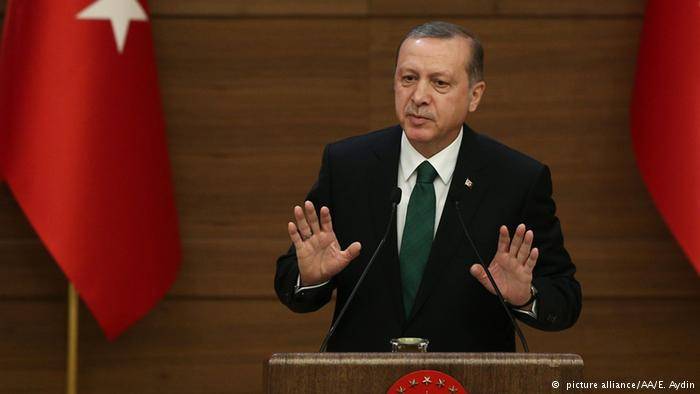 لاول مرة إردوغان يهدد و يحذر من نفاد صبر تركيا  بشأن الأزمة السورية