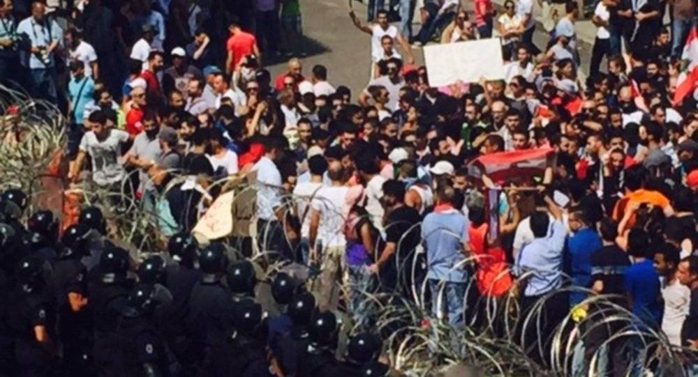 طلاب من الكتائب إنضموا الى معتصمي الحراك