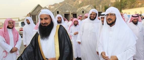 هيئة الأمر بالمعروف والنهي عن المنكر السعودية تعتدي على مواطنة
