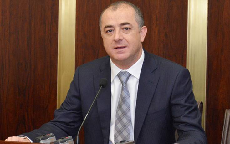 بو صعب وقع بدلات أتعاب المعلمين المتعاقدين