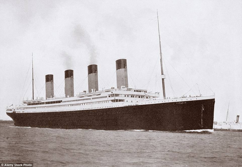 بالصور.. بعد مرور قرنٍ على غرقها.. 