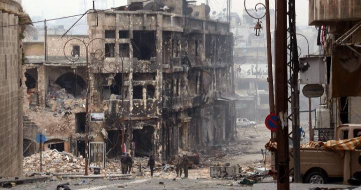 من قام بتسليم صواريخ غراد أرض أرض جديدة للمعارضة السورية في حلب ؟