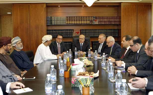 «جمعيّة المصارف» تلتقي نقابة الصرّافين ووفداً عمّانياً
طربيه سلّط الضوء على مزايا النظام المصرفي اللبناني