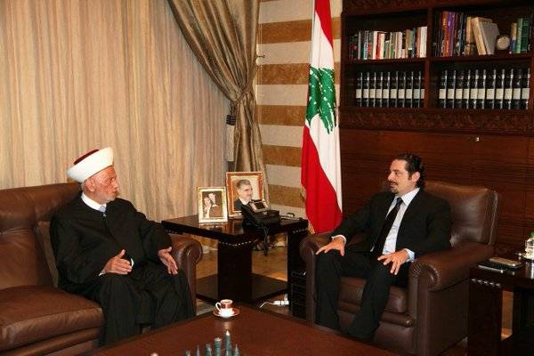 الرئيس سعد الحريري مستقبلاً مفتي الجمهورية اللبنانية الشيخ عبداللطيف دريان