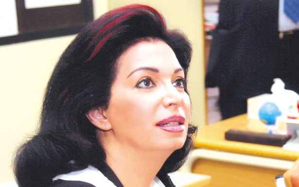 نازك الحريري في ذكرى استشهاد
الرئيس رفيق الحريري : ليتك معنا