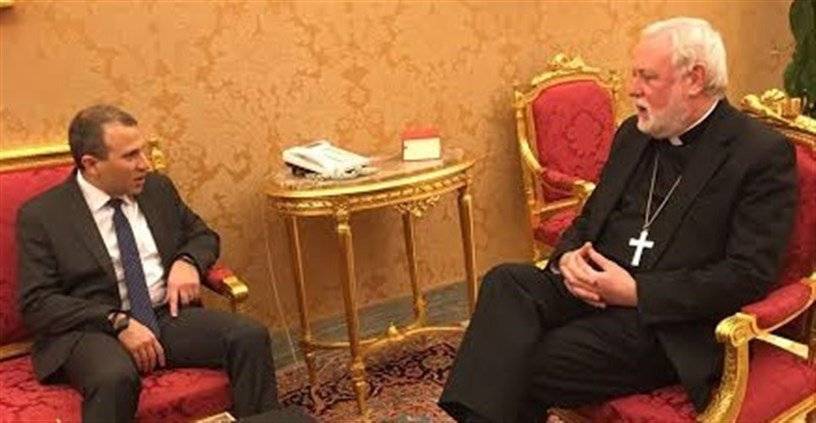 باسيل في الفاتيكيان والبحث في الحضور المسيحي في الشرق ولبنان وكيفية الحفاظ عليه