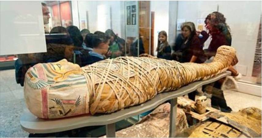 بالصور: العثورعلى تابوت مصري على سطح المريخ