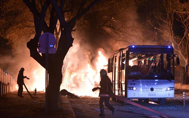 بالفيديو:انفجار انقرة و مقتل العشرات من الجنود