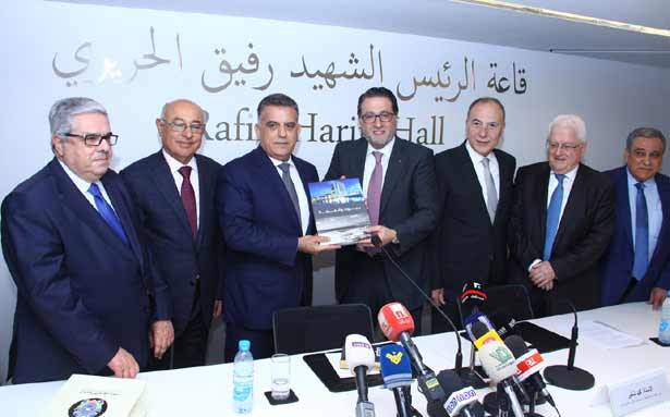 «إتحاد الغرف» كرّمه على «دوره في حفظ الأمن والاستقرار»
ابراهيم : ما جدوى المواطنة في ظلّ مديونيّة ضخمة
وانعدام نسب النمو وانحسار الطبقة الوسطى