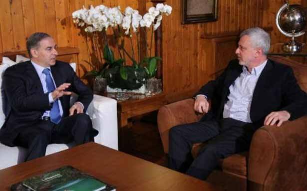 فرنجيّه تلقى دعم الحص للرئاسة
فرعون: البلد بلا رئيس لا يُمكن أن يستمرّ