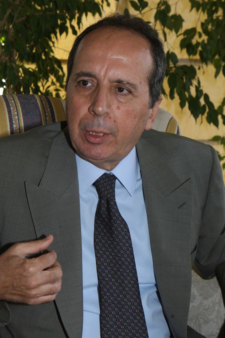 ما اخر تغريدات جميل السيد؟