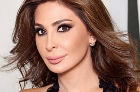 من هو الرجل الذي يرافق اليسا في حوض السباحة؟
