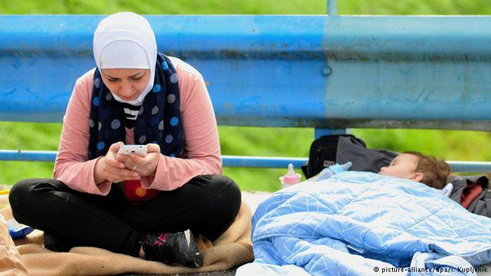 ألمانيا: طريقة جديدة لتأديب كارهي اللاجئين على الإنترنت