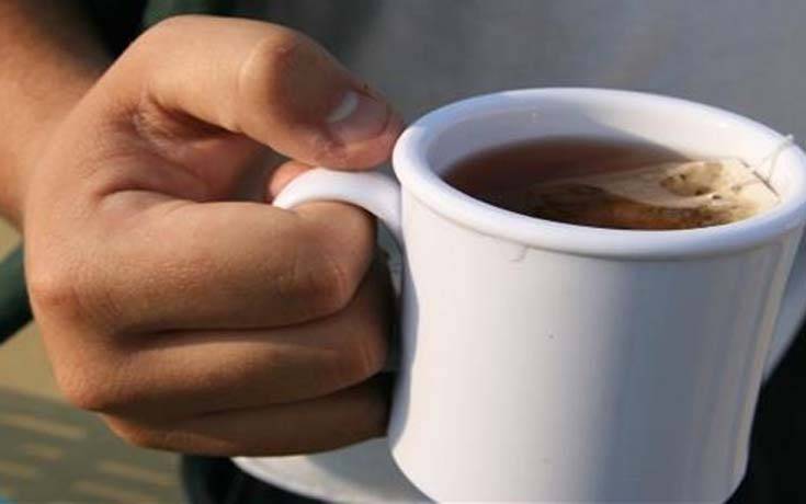بعد ان تقرأ هذا الخبر لن ترمي أكياس الشاي