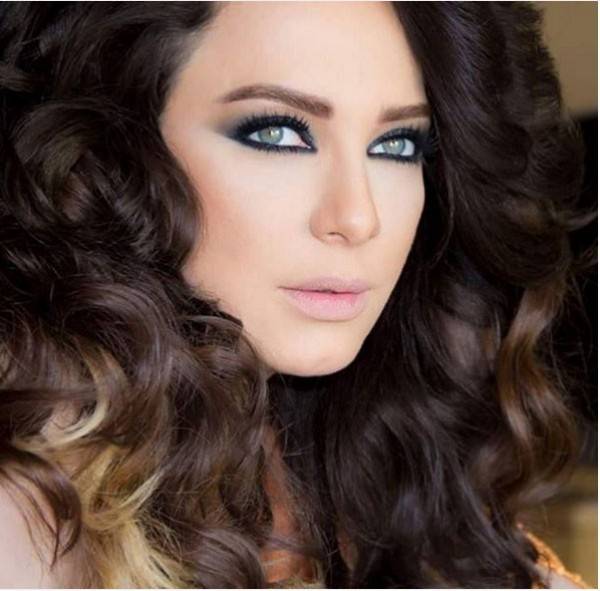 بالفيديو لماذا اعترفت سلاف فواخرجي بعمرها الحقيقي؟