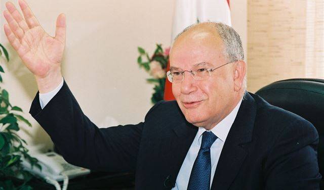 ماذا وراء زيارة مراد الى بيت الوسط؟