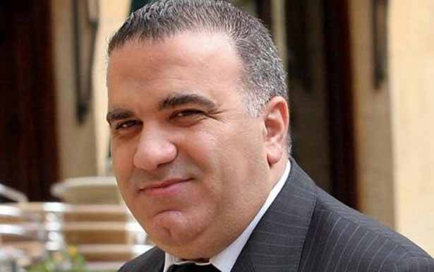 ماروني زار ريفي
وتمنى عودته عن الاستقالة