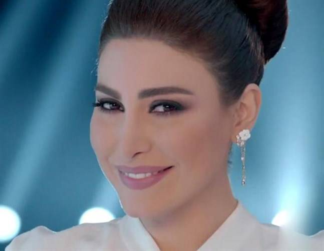 يارا تتلقّى هدية رائعة من طارق أبو جودة  بالصورة