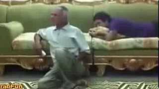 بالفيديو مقالب وطرائف عربية مضحكة جدا جدا