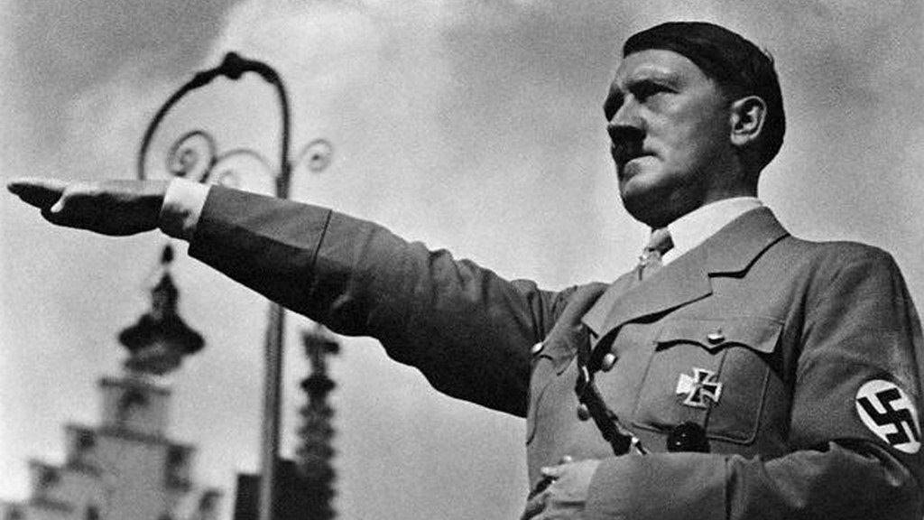 موسوليني.. ستالين.. هتلر.. في أي وظائف عملوا قبل الوصول إلى السلطة؟