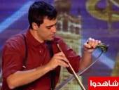 فيديو مذهل- لن تصدقوا اي وسيلة استخدمها هذا الرجل للعزف
