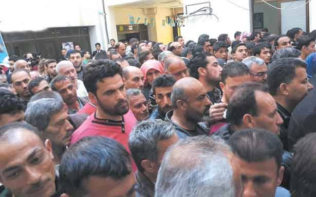 15 خرقاً للهدنة ومصالحات في درعا بحضور ضباط روس
المفاوضات منتصف آذار والاسد : على المسلحين تسليم سلاحهم