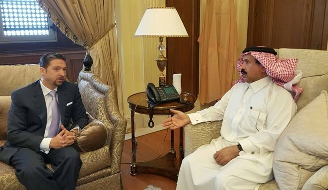 فيصل كرامي يستقبل عسيري: نحرص على علاقتنا بالسعودية