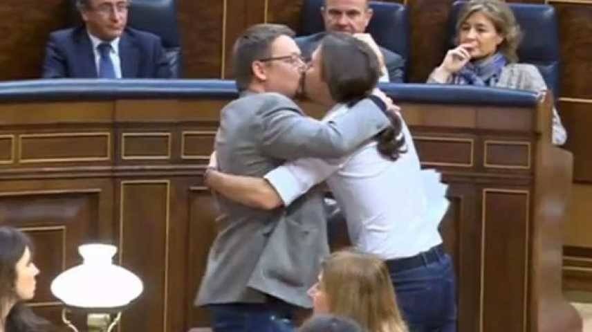 بالفيديو.. "Bouche-à-bouche" تثير ضجة في البرلمان!
