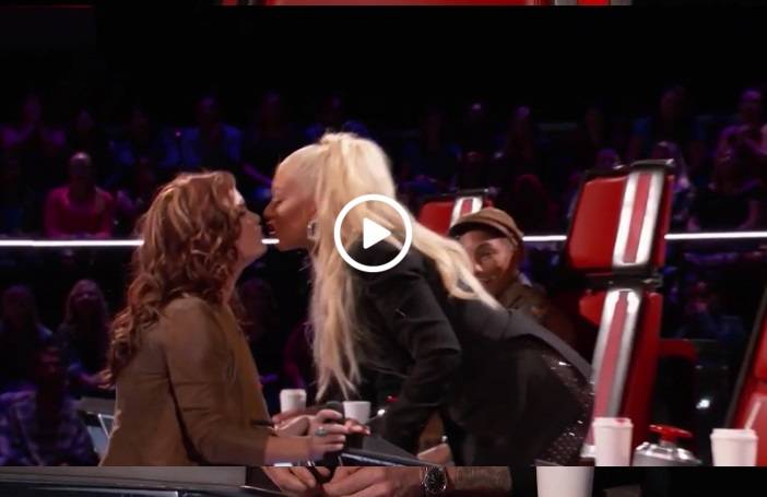 بالفيديو مشتركة ب the voice  تقبل كريستنيا على فمها وتعدها بالمزيد