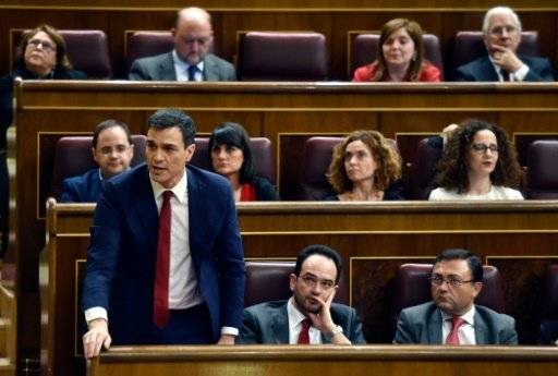 اليمين واليسار الاسبانيان يفشلان في تنصيب الاشتراكي سانشيز رئيسا للوزراء