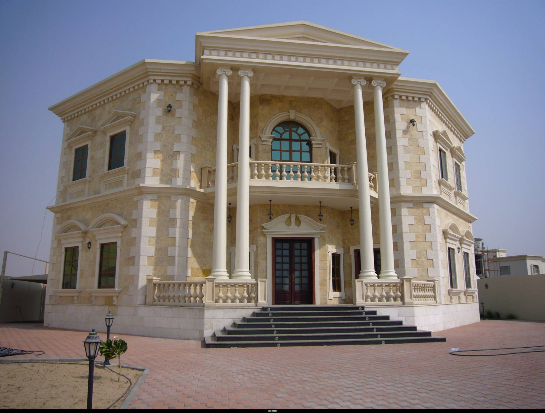 هل تعرف سر الاستغلال والسمسرة؟
رد على جورج بشير وباخوس الفغالي