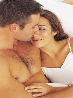 7 أشياء صغيرة تقوم بها النساء لا يشبع منها الرجال!!
