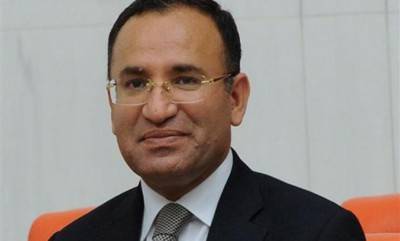 وزير العدل التركي: الإفراج عن الصحفيين انتهاك للدستور