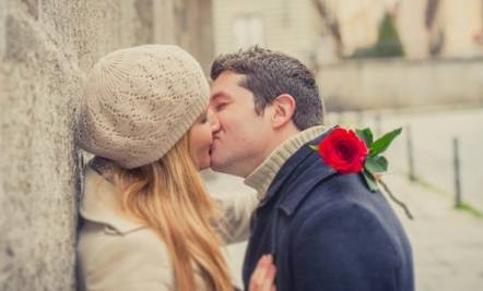 هل الشبان سبب التحرش أم الفتيات؟ ولماذا ؟