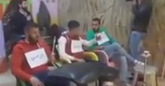 فيديو مضحك: 