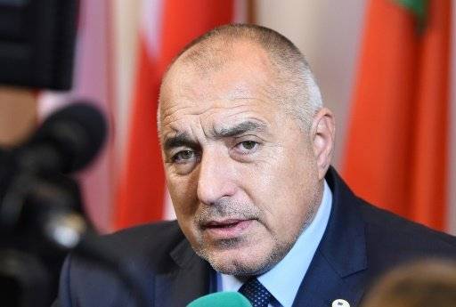 درب البلقان اغلق لكن مسالك اخرى قد تفتح