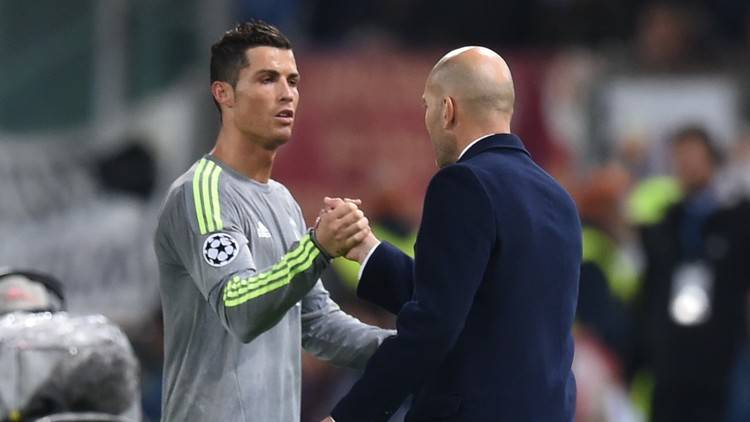 التشكيلة الأساسية لريال مدريد وضيفه روما