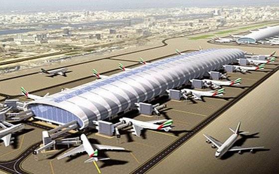 مطار أبوظبي الدولي: تعليق رحلات الطيران بسبب سوء الأحوال الجوية