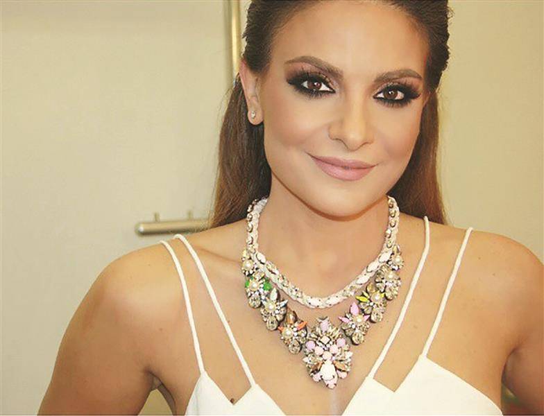هيلدا خليفة: تيتمتُ باكرًا... وكبرت في الغربة