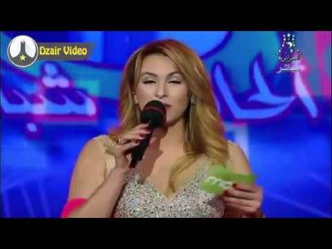 هل المشكلة بفستان المذيعة الجزائرية الفاضح أم القناة الرسمية؟   فيديو