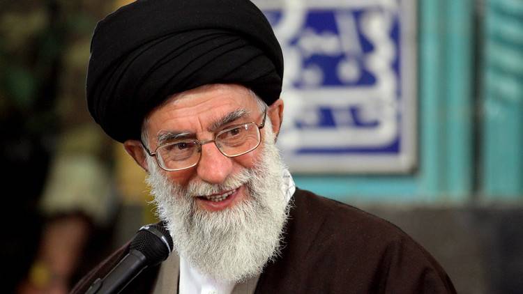 خامنئي يدعو مجلس الخبراء الإيراني لاختيار "خليفة ثوري" له