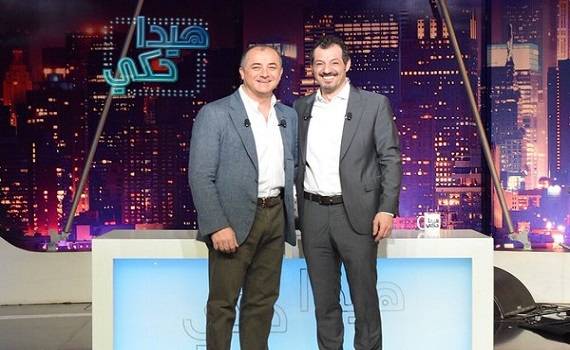 بالفيديو:ما هي هدية وزير التربية الياس بو صعب الى عادل كرم؟؟