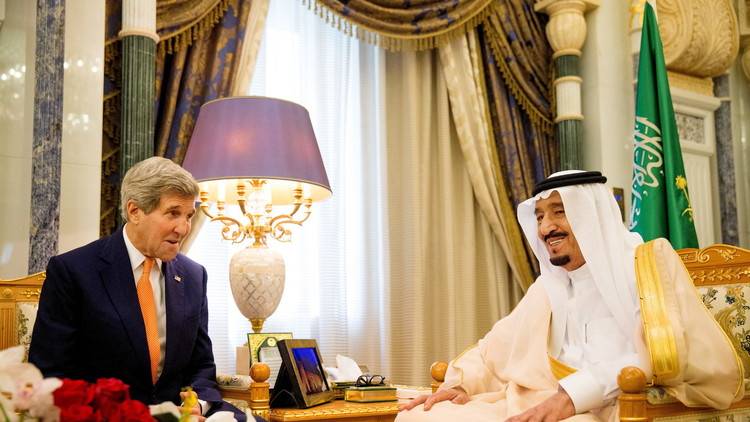 كيري يصل الرياض للقاء الملك سلمان