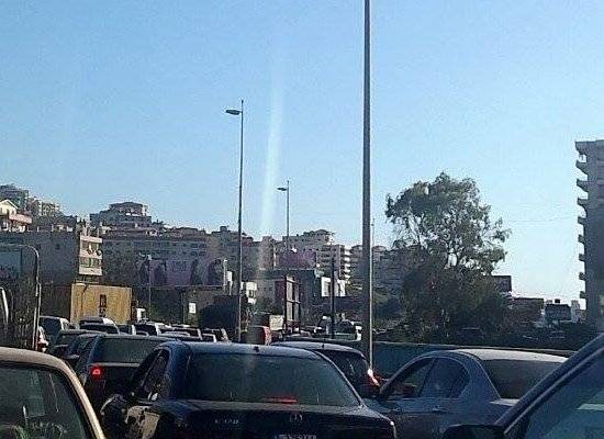 زحمة سير خانقة من أنفاق الأوزاعي باتجاه بيروت