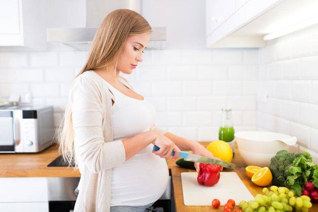 هل صحيح أن ‏الحامل‬ إذا اشتهت طعاما ولم تأكله يظهرعلى شكل ‏وحمة؟ ستصدمكم الاجابة