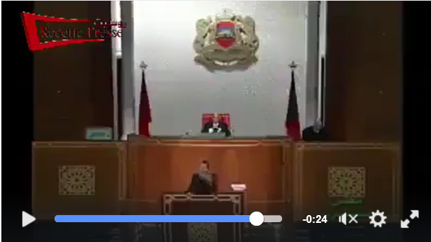 بالفيديو- لن تصدقوا ما فعله هذا النائب داخل البرلمان المغربي